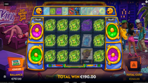 Cred slot low payout on a payline demonstrating the high volatility base game mechanics.